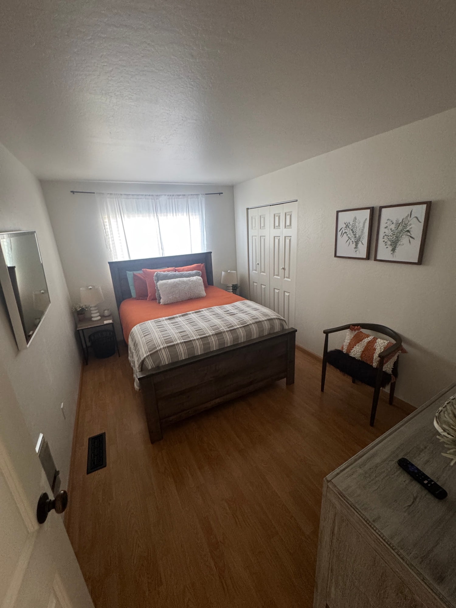 Queen guest bedroom